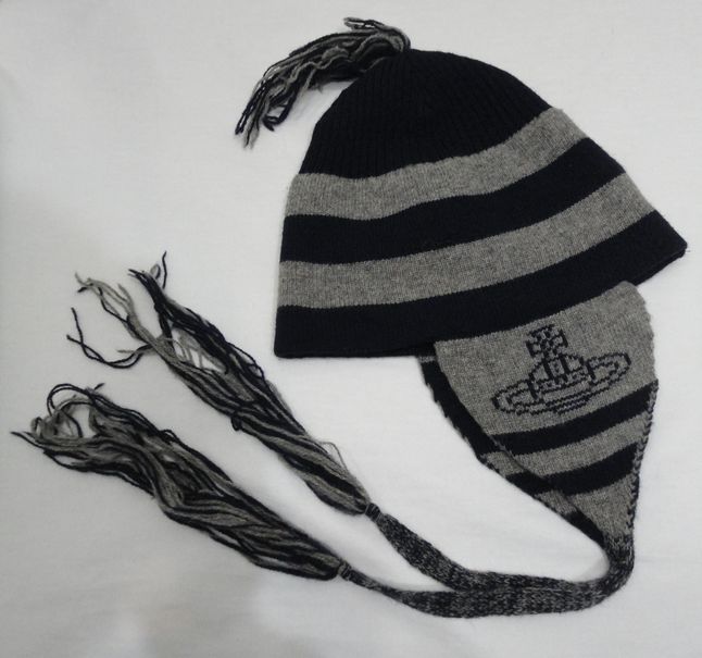 USED】Vivienne Westwood(ヴィヴィアンウエストウッド) 耳付きニット帽