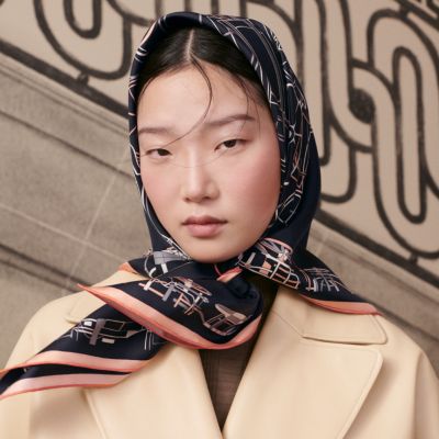 カレ 70 《カレ・リブレ》 - ブラック | Hermès - エルメス-公式サイト