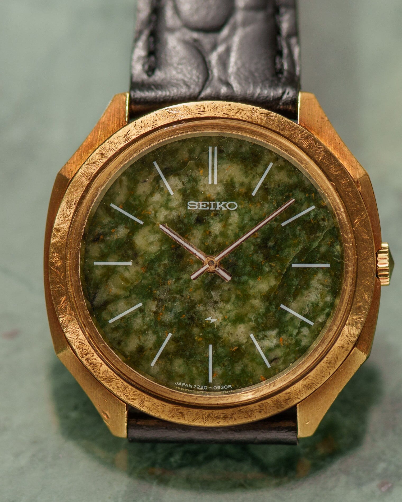 セイコー シャリオ 2220-0340 18K YG 翡翠文字盤 純正尾錠付き | ARBITRO