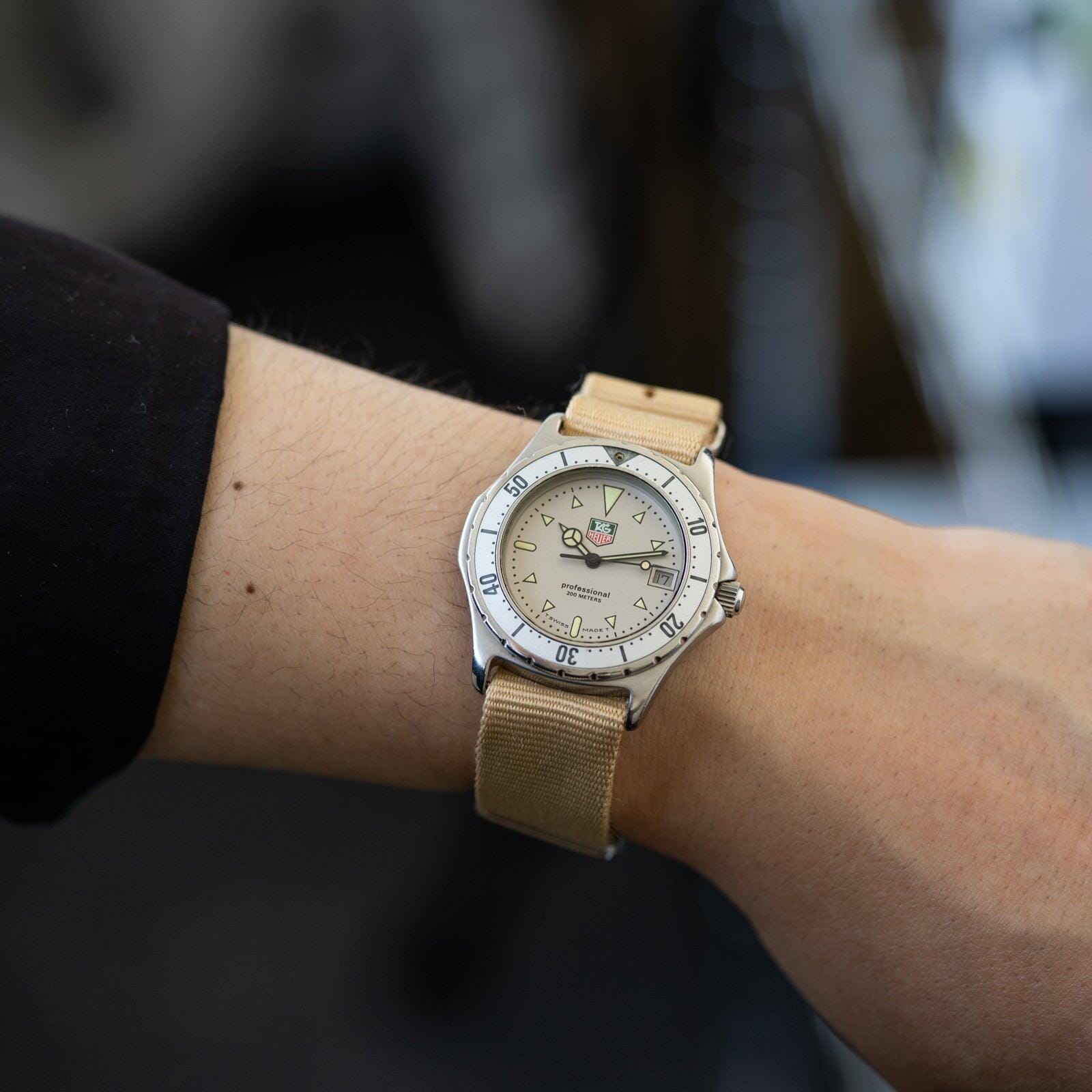 タグホイヤー 2000 プロフェッショナル 972.006 グレーダイアル / TAG