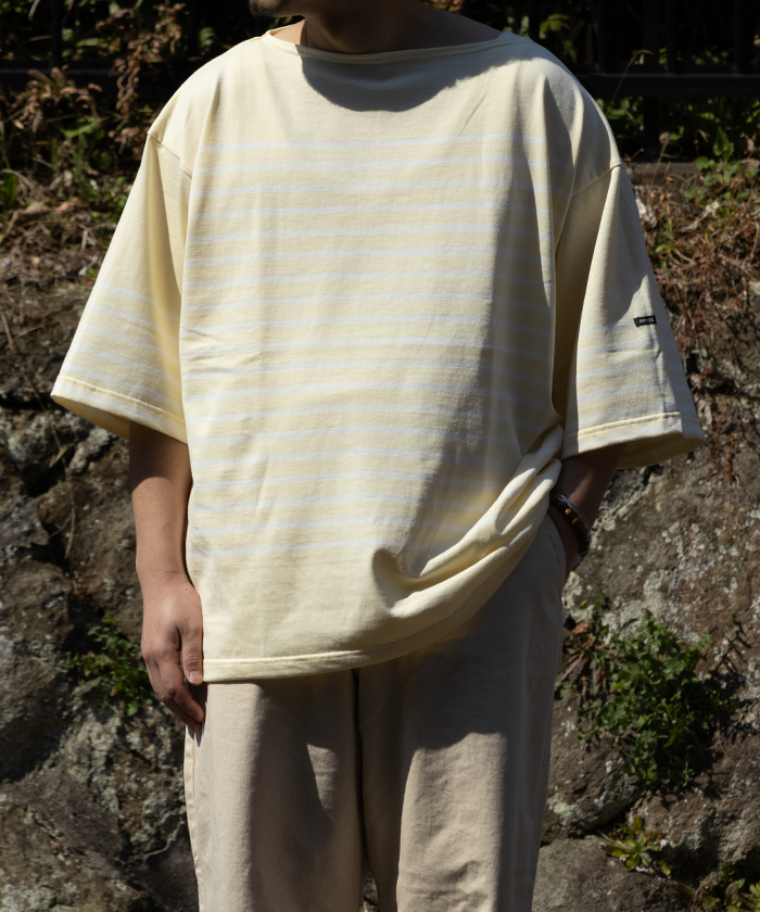 OUTILの定番ボーダーバスクシャツの春夏限定仕様、TRICOT AAST SHORT