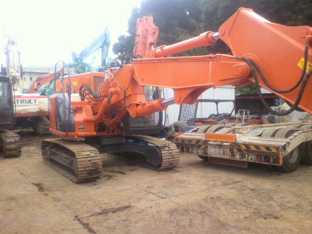 K31740】ZX135USK ﾂｰﾋﾟｰｽｾﾊﾟﾚｰﾄﾌﾛﾝﾄ | 特選解体重機 | 株式会社