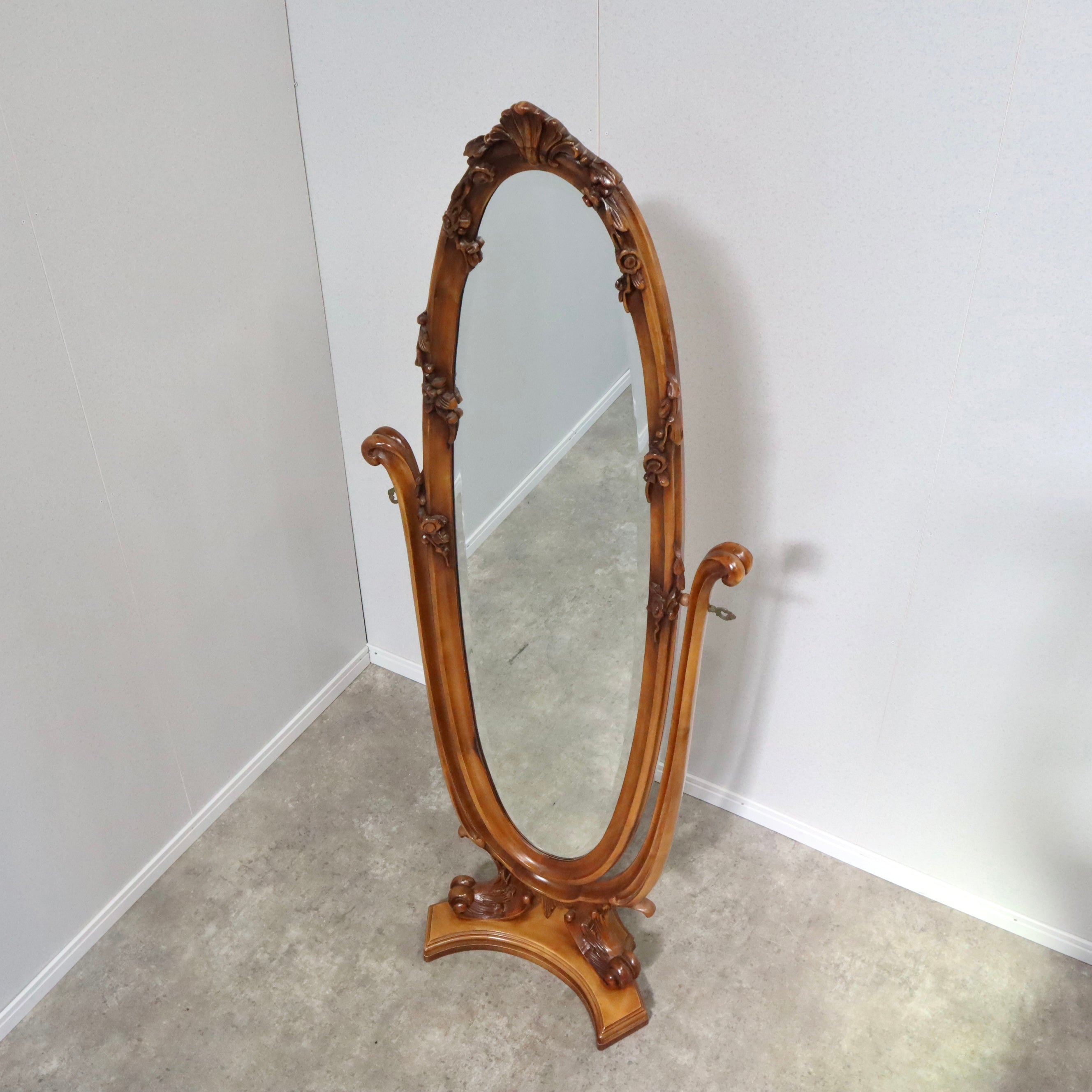 スタンドミラー アンティーク調 姿見 彫刻 木製 全身鏡【03A2202057