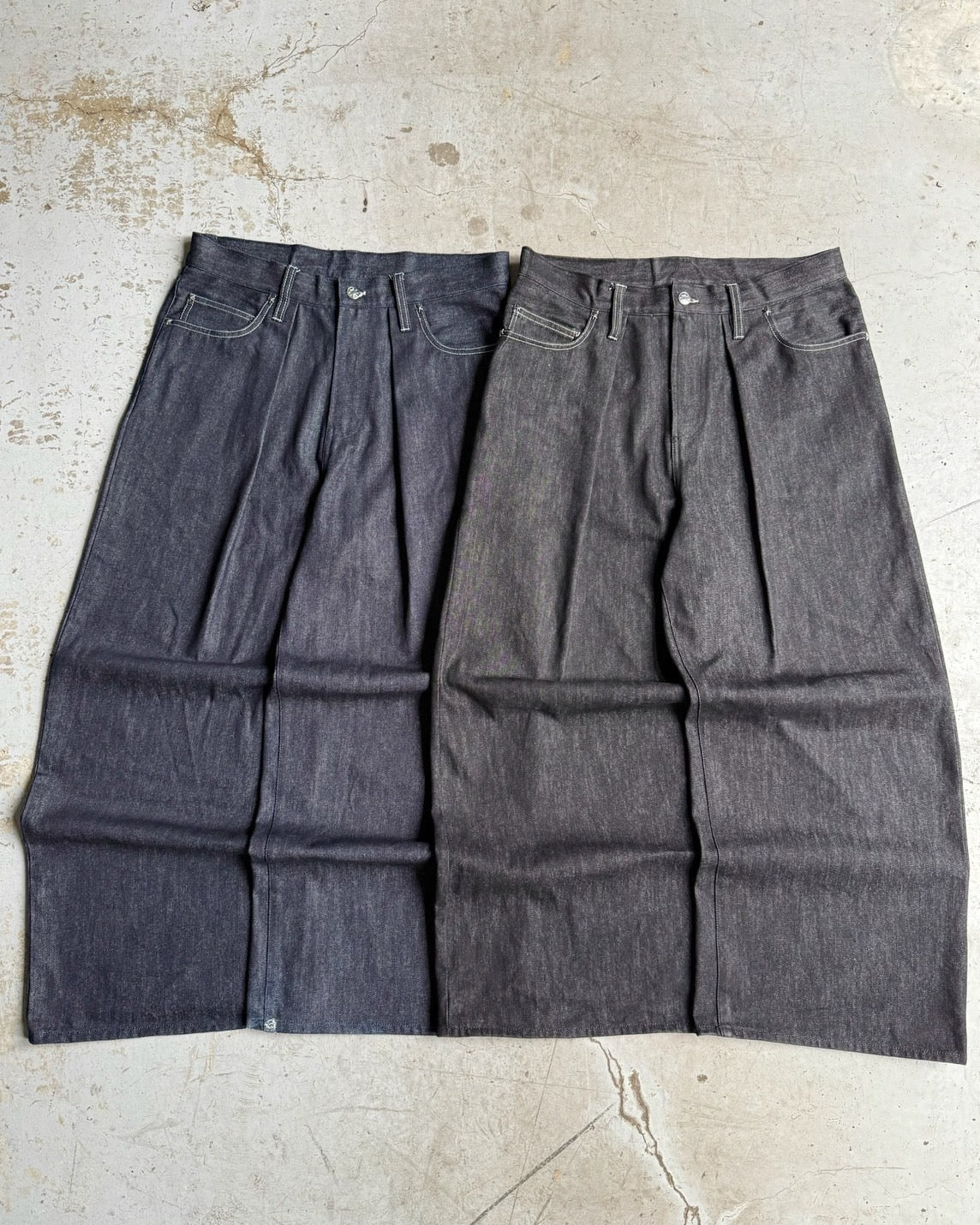 Classic Rigid Tuck pants – BELVET