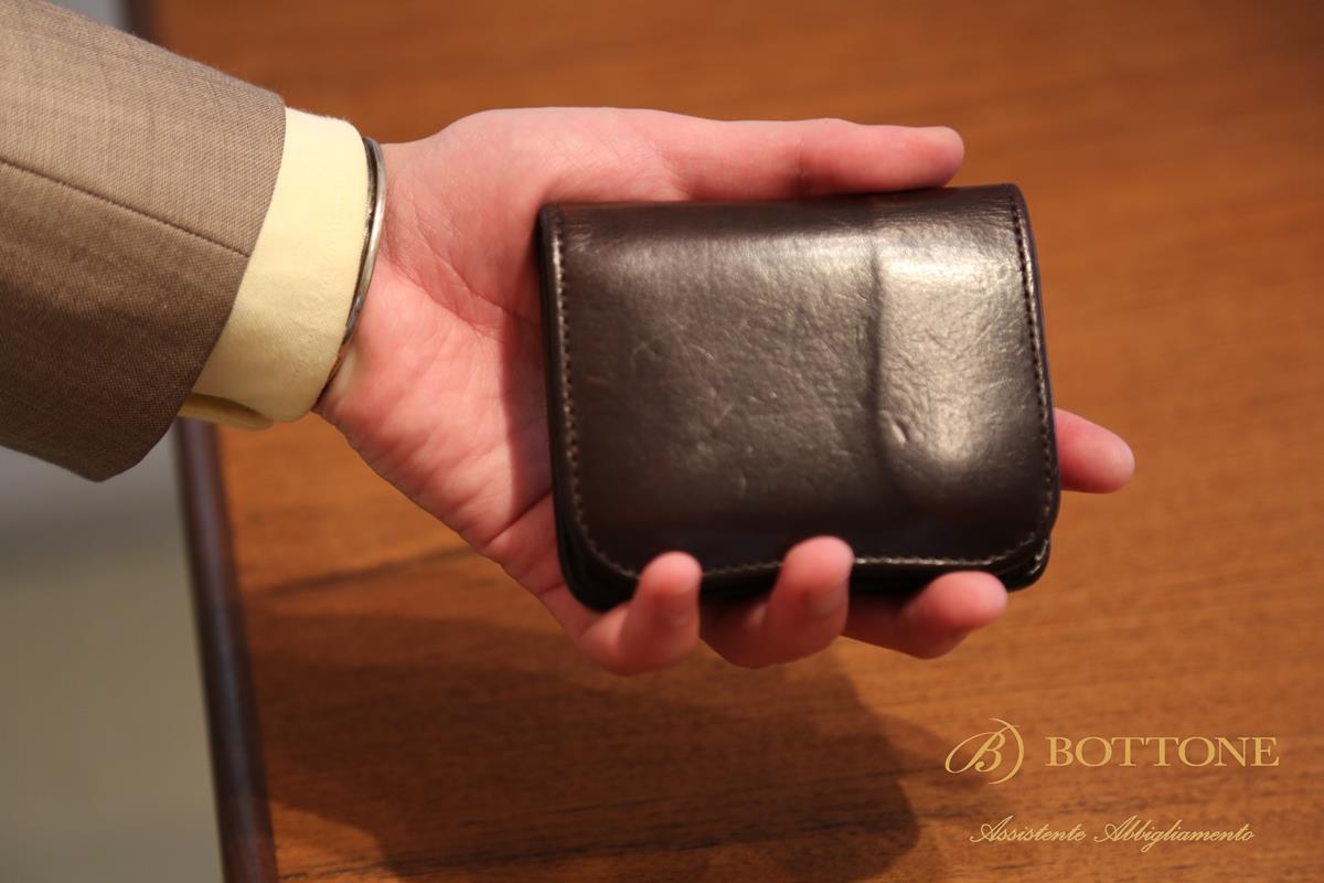 キャッシュレス時代にコンパクトな財布 WILDSWANSのPALM(パーム