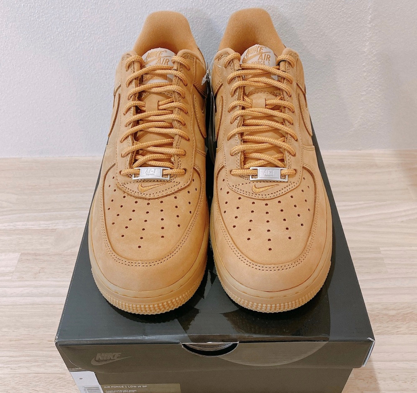 シュプリーム×ナイキ エアフォース1 ロー SUPREME × NIKE AIR FORCE 1