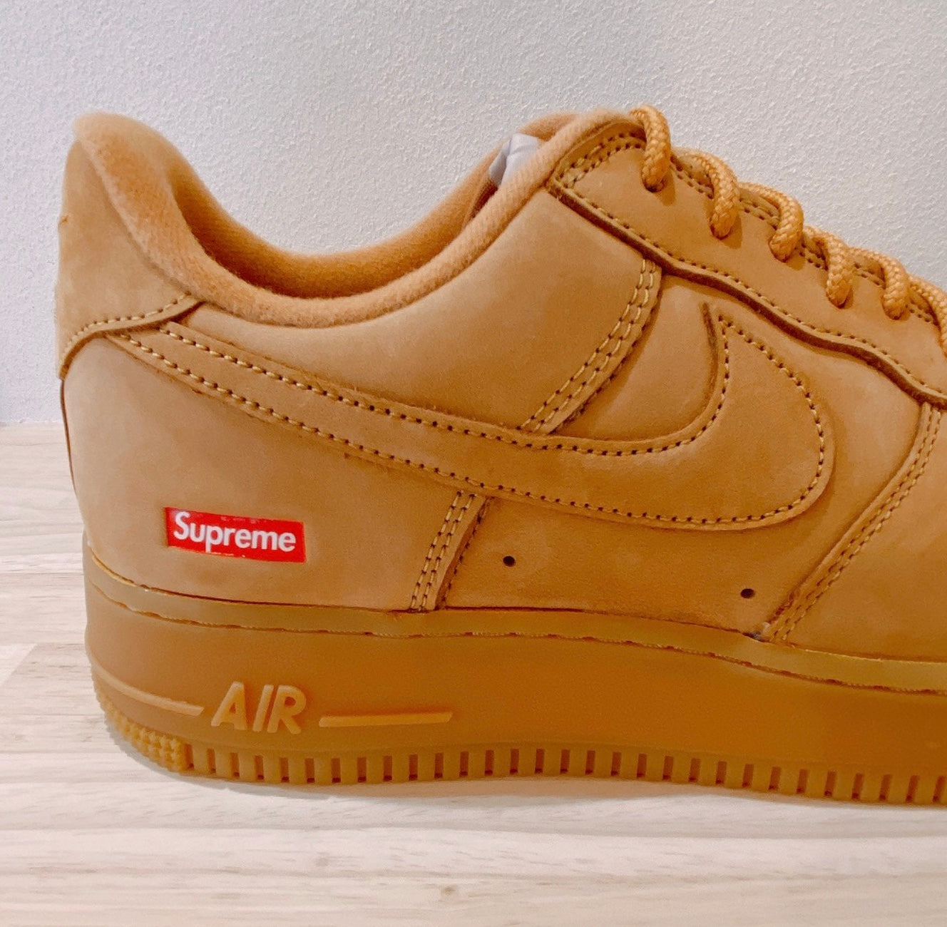 シュプリーム×ナイキ エアフォース1 ロー SUPREME × NIKE AIR FORCE 1