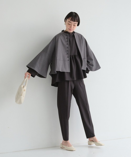 PUAL CE CIN（ピュアルセシン）の「【Du noir】飾りボタンノーカラー