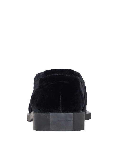 Ameri（アメリ）の「UND ANGULAR SOLE TASSEL LOAFER（ローファー