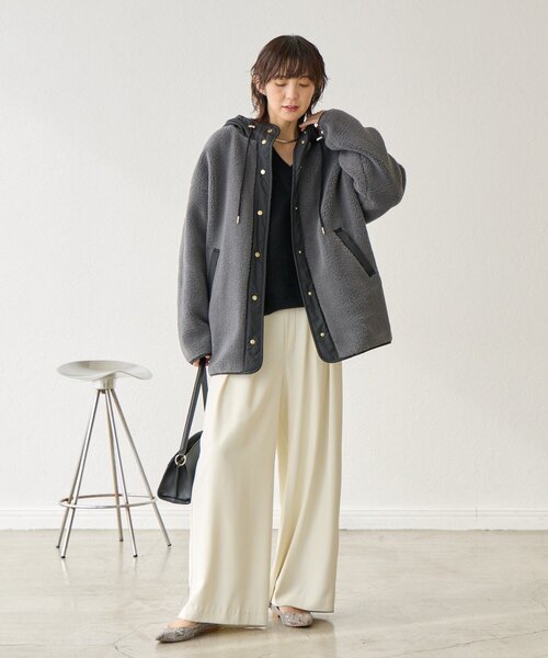 感動の軽さ】【最高気温5度の寒い日に！】フードボアコート（その他