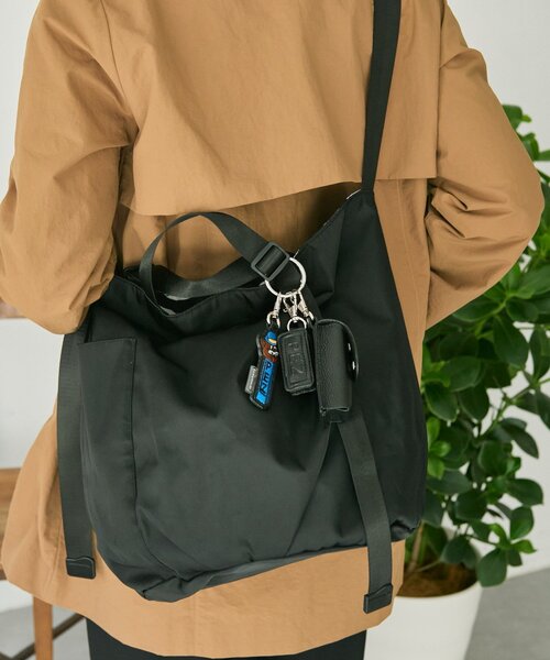 PEZ(ペッツ)×ear】本革リップケースチャーム（その他）｜ear