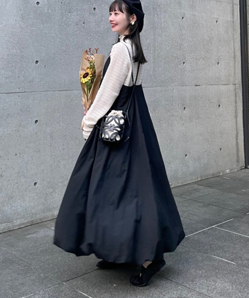 hinari（ヒナリ）の「バルーンシルエットワンピース（ワンピース