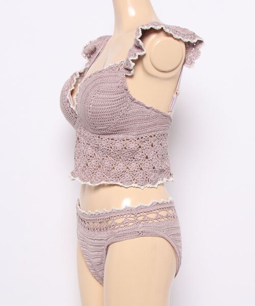 rienda（リエンダ）の「フリルショルダークロシェワイヤーカップビキニ