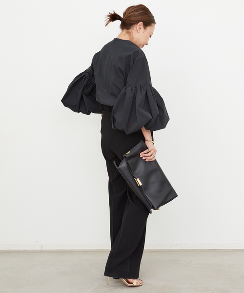 Deuxieme Classe（ドゥーズィエムクラス）の「CELERI パフスリーブ