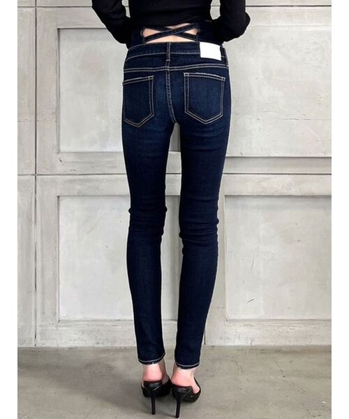GYDA（ジェイダ）の「ハイウエストウエストクロススキニーデニムパンツ