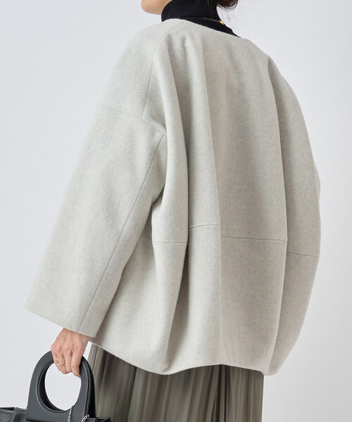 BEARDSLEY（ビアズリー）の「後ろぷっくりウールショートコート