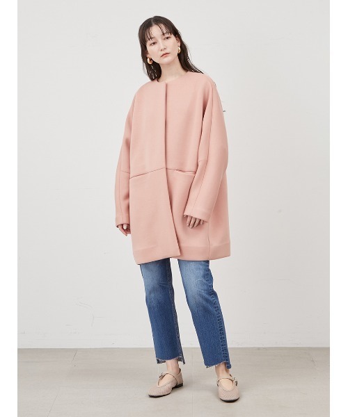 Mila Owen（ミラオーウェン）の「ノーカラーコクーンハーフ丈ポンチ