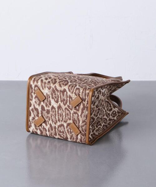 A VACATION（アヴァケーション）の「＜A VACATION（ア ヴァケーション