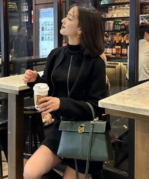 anuans（アニュアンス）の「ウールダブルクロスリバーショート