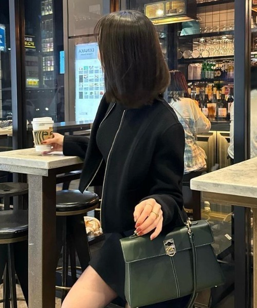 anuans（アニュアンス）の「ウールダブルクロスリバーショート