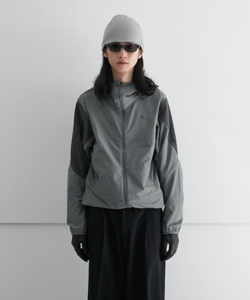 SAN SAN GEAR（サンサンギア）の「SAN SAN GEAR INSULATION HOODIE