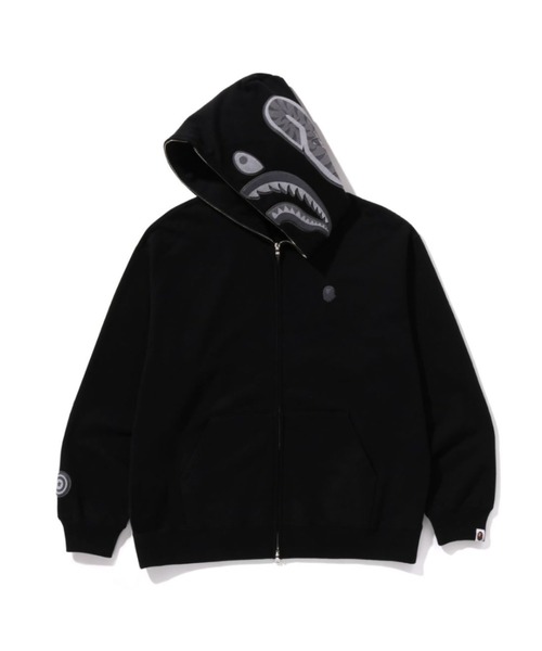 A BATHING APE（アベイシングエイプ）の「APE HEAD ONE POINT SHARK