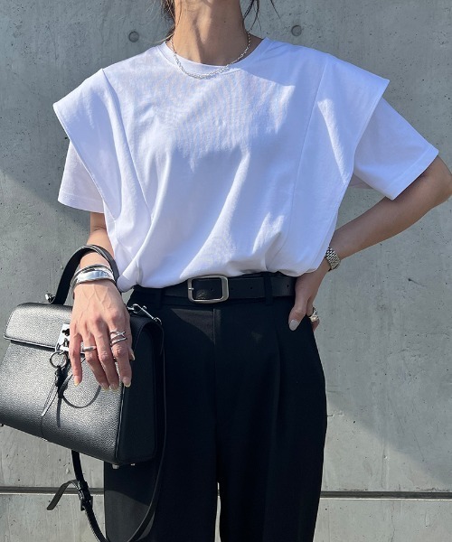 セール】【総合ランキング1位獲得】ラッフルショルダーTシャツ(chiica