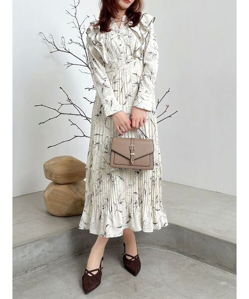 WEB限定カラーあり】ダブルフリルフラワープリーツワンピース