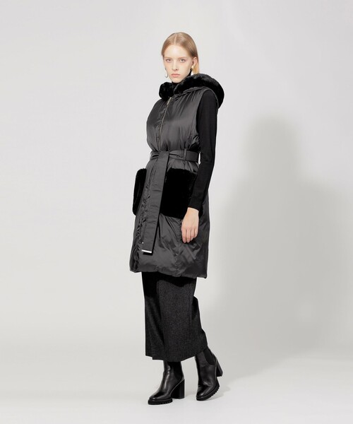 EPOCA（エポカ）の「エアリーグレース ダウンジレ【80周年記念アイテム