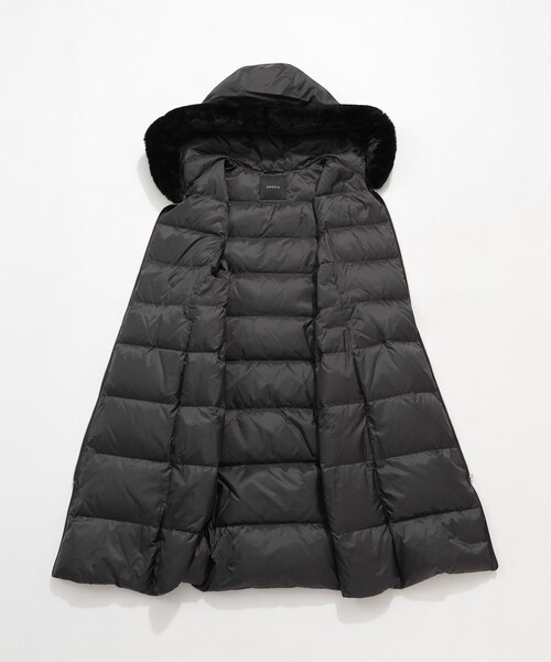 EPOCA（エポカ）の「エアリーグレース ダウンジレ【80周年記念アイテム