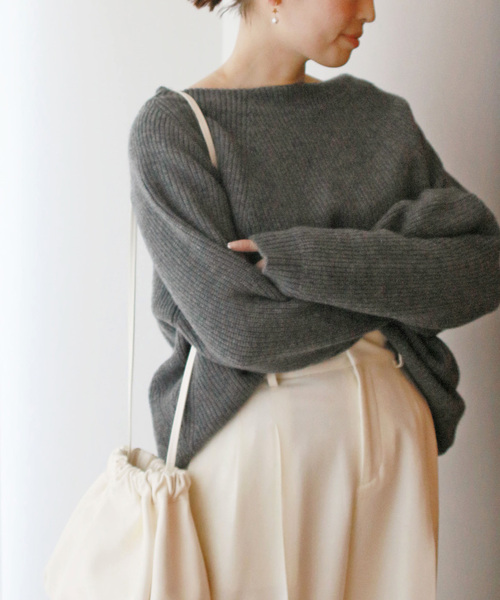 Deuxieme Classe（ドゥーズィエムクラス）の「OLBIA アゼ プルオーバー