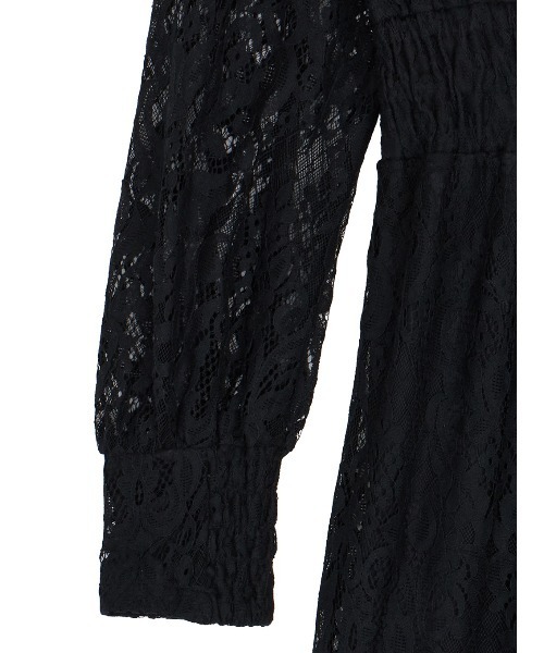 Ameri（アメリ）の「OFF SHOULDER LACE LIKE ROMPERS（サロペット