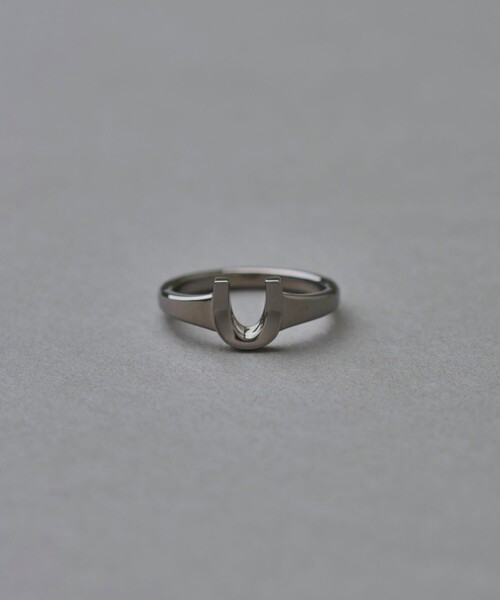 ete（エテ）の「○[シェア] ホースシュー リング（リング）」 - WEAR