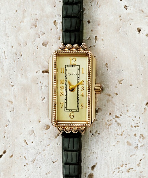 agete（アガット）の「スクエアフェイス革ベルトウォッチ 【AGETENO.26
