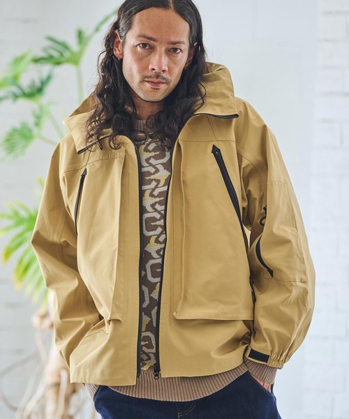 セール/ブランド古着】マウンテンパーカー（マウンテンパーカー