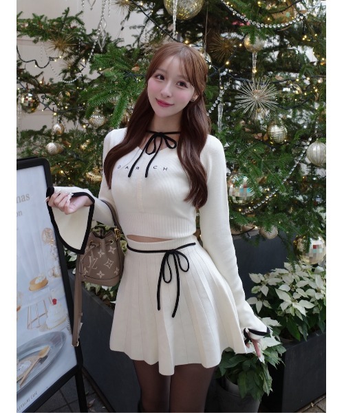 ウエストオープンリボンデザインニットミニワンピース（ワンピース