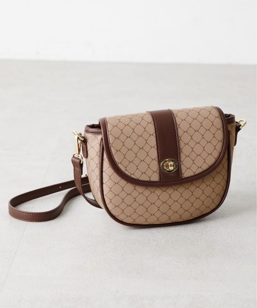 OLIVE des OLIVE（オリーブデオリーブ）の「レトロショルダーバッグ