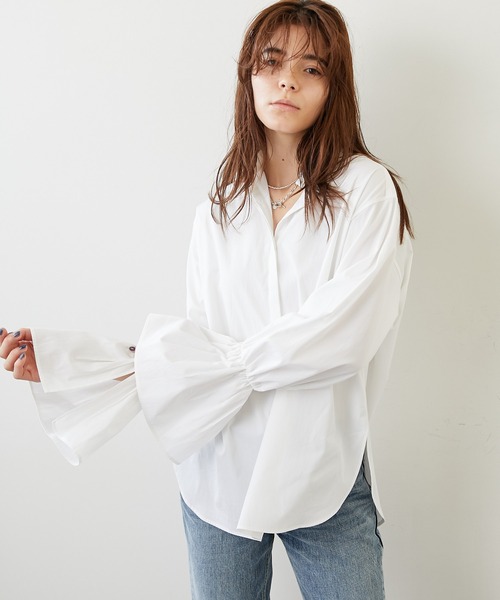 Whim Gazette（ウィムガゼット）の「ボリュームカフスシャツ（シャツ