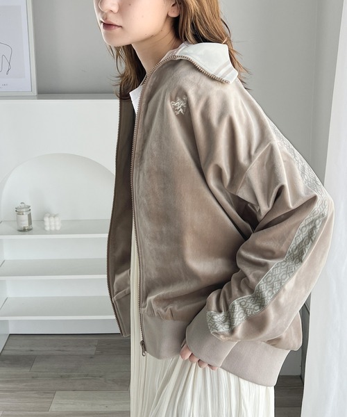 セール】大人の旬スタイル！胸刺繍ベロアトラックジャケット