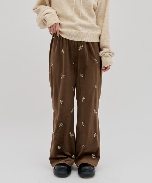 umm.】ベロア刺繍セミフレアパンツ（その他パンツ）｜DISCOAT（ディス