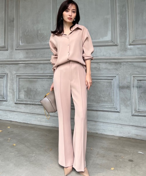 anuans（アニュアンス）の「ダブルサテンシャツブラウス（シャツ