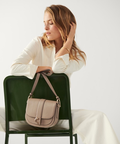 COLE HAAN（コールハーン）の「エッセンシャル ミニ サドル バッグ