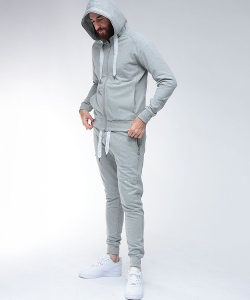 1PIU1UGUALE3 RELAX (ウノ ピュ ウノ ウグァーレ トレ リラックス