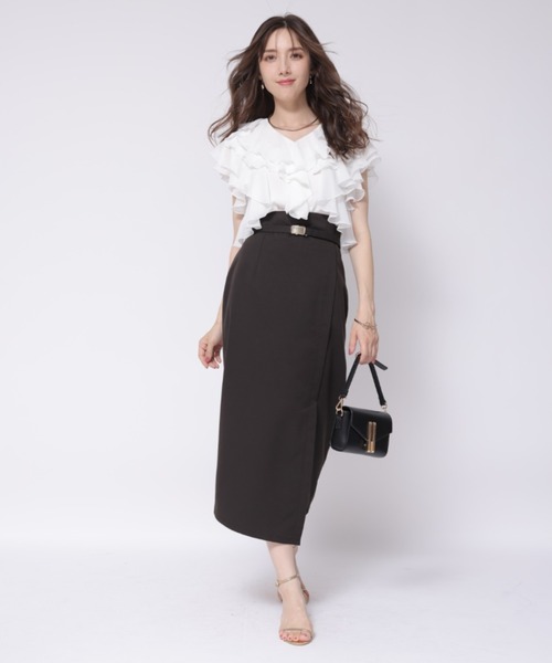 Apuweiser-riche（アプワイザーリッシェ）の「フリルショートブラウス