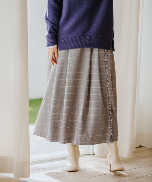 niko and（ニコアンド）の「裏起毛ラップ風チェックスカート