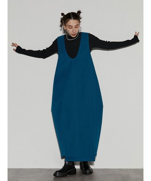 UN3D.（アンスリード）の「アーチコクーンワンピース（ワンピース