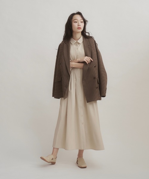 moi tytto（モイテュット）の「ウエストタックデザインシャツ