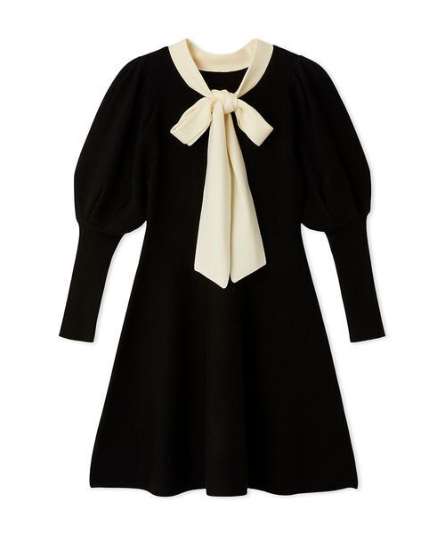 LILY BROWN（リリーブラウン）の「ボウタイリボンニットワンピース