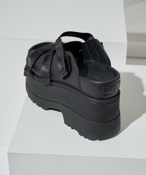 限定展開 UGG/アグ W GOLDENRISE/ゴールデンライズ（サンダル