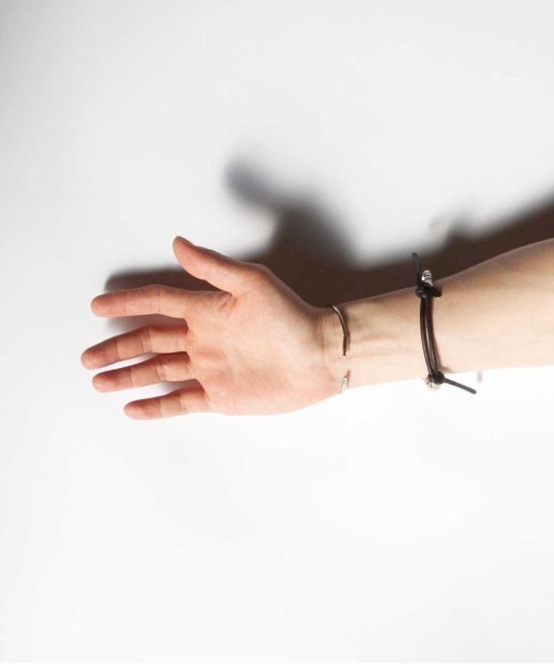 TOGA VIRILIS（トーガ ビリリース）の「TOGA VIRILIS METAL BANGLE SET